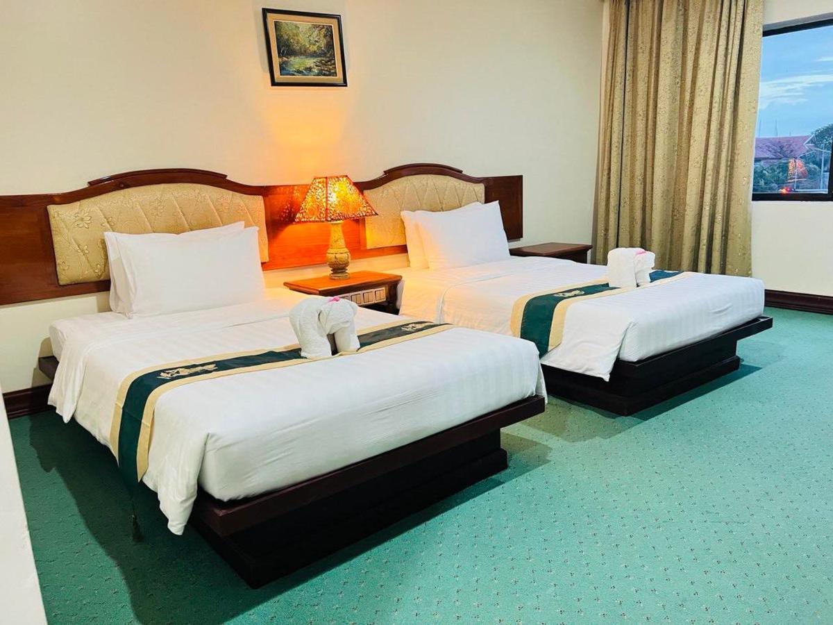 Dragon Royal Angkor Otel Siem Reap Dış mekan fotoğraf