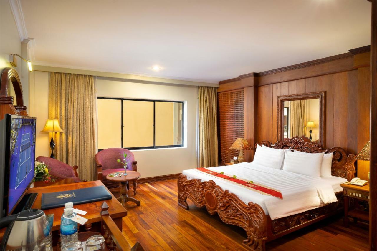 Dragon Royal Angkor Otel Siem Reap Dış mekan fotoğraf