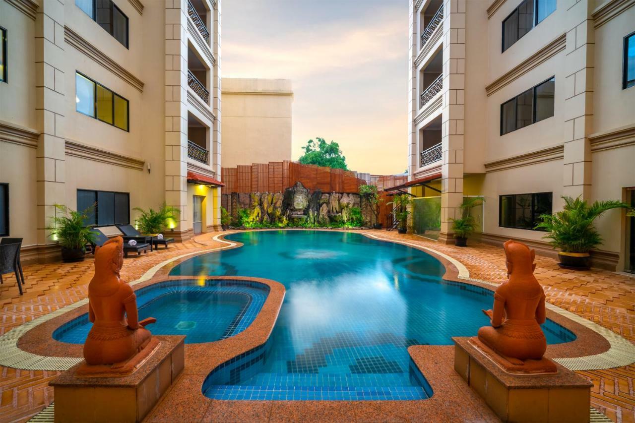 Dragon Royal Angkor Otel Siem Reap Dış mekan fotoğraf