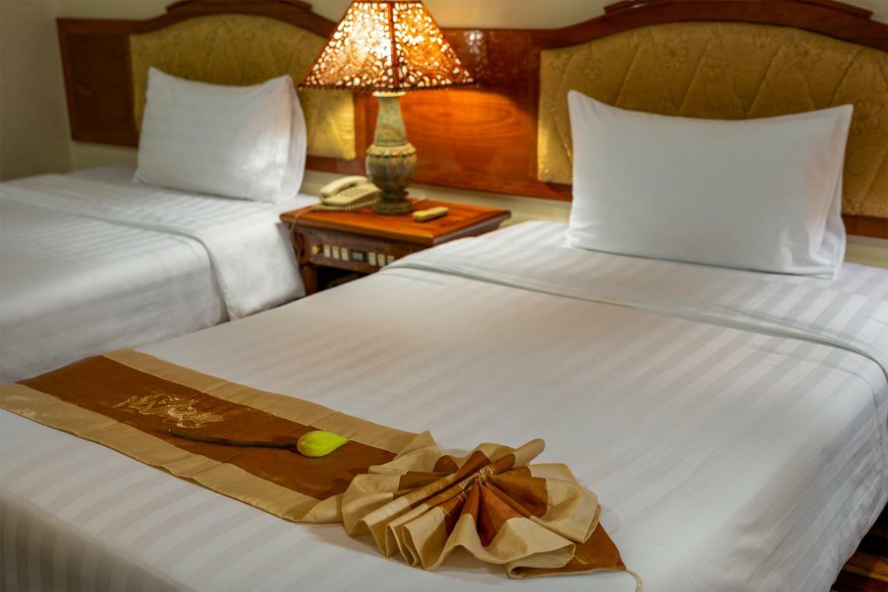 Dragon Royal Angkor Otel Siem Reap Dış mekan fotoğraf