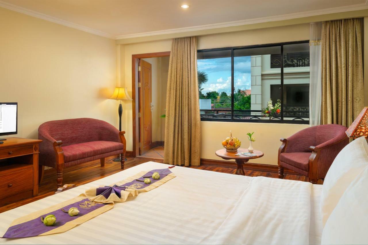 Dragon Royal Angkor Otel Siem Reap Dış mekan fotoğraf