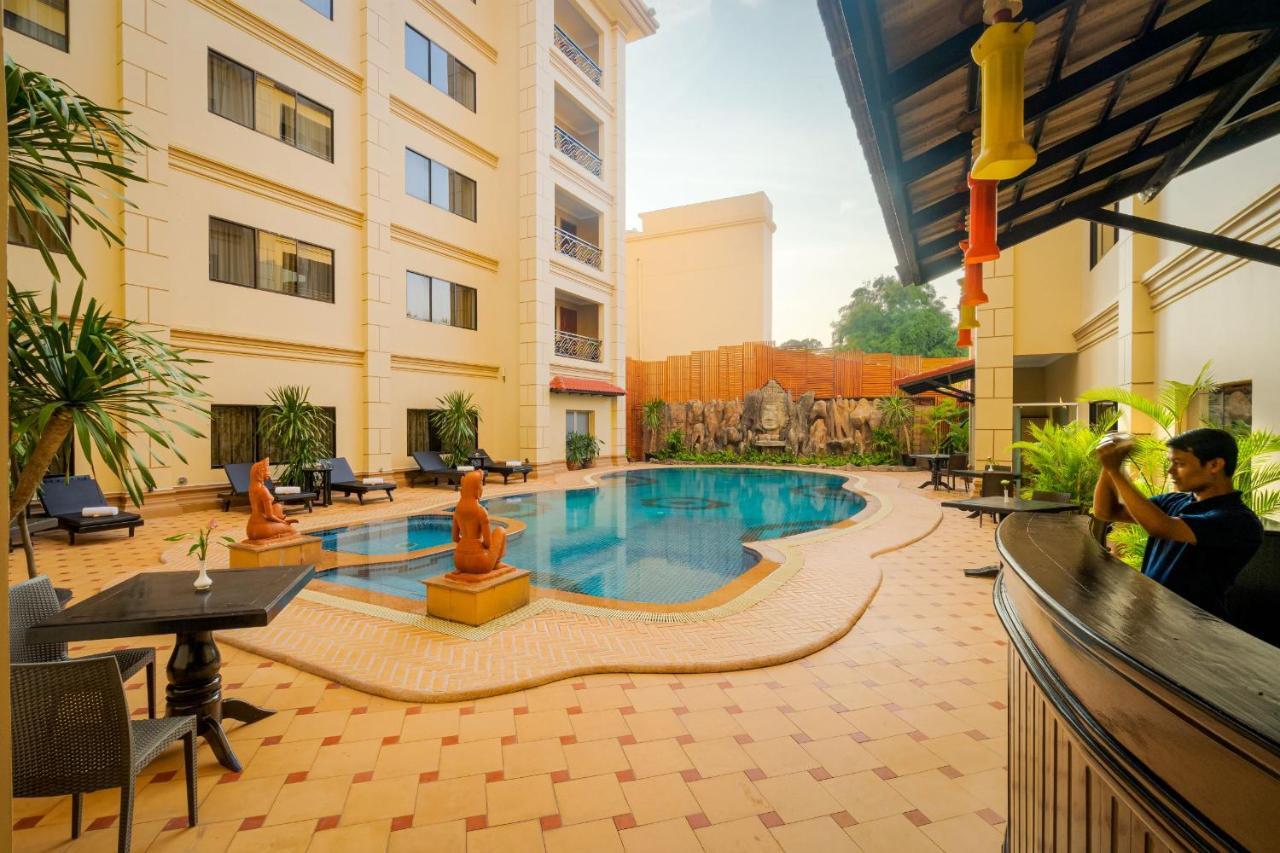 Dragon Royal Angkor Otel Siem Reap Dış mekan fotoğraf