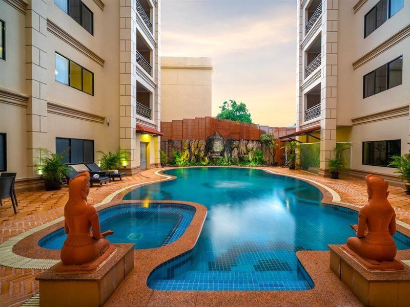 Dragon Royal Angkor Otel Siem Reap Dış mekan fotoğraf
